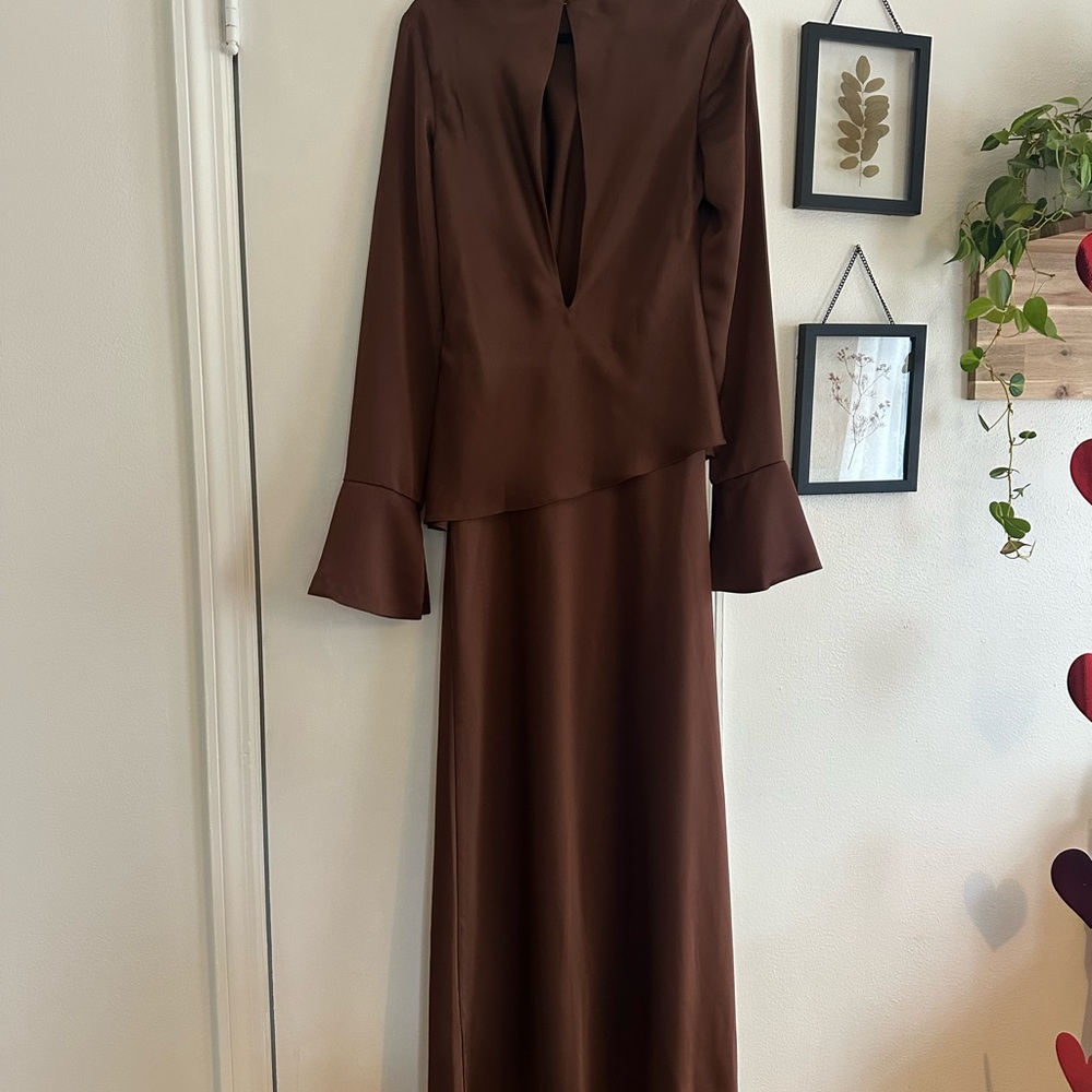 Brown Long Sleeve Dress - Picture 2 of 6